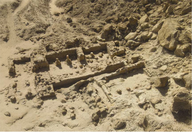 photograph showing the remains of B600
