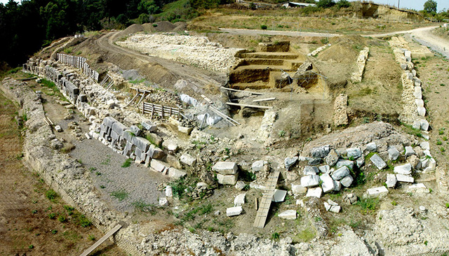 aerial view of excavations c.2002